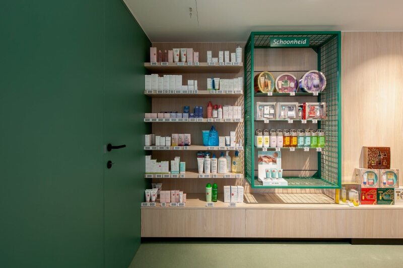 betonnet apotheek Lindephar met Taurus van Helbig