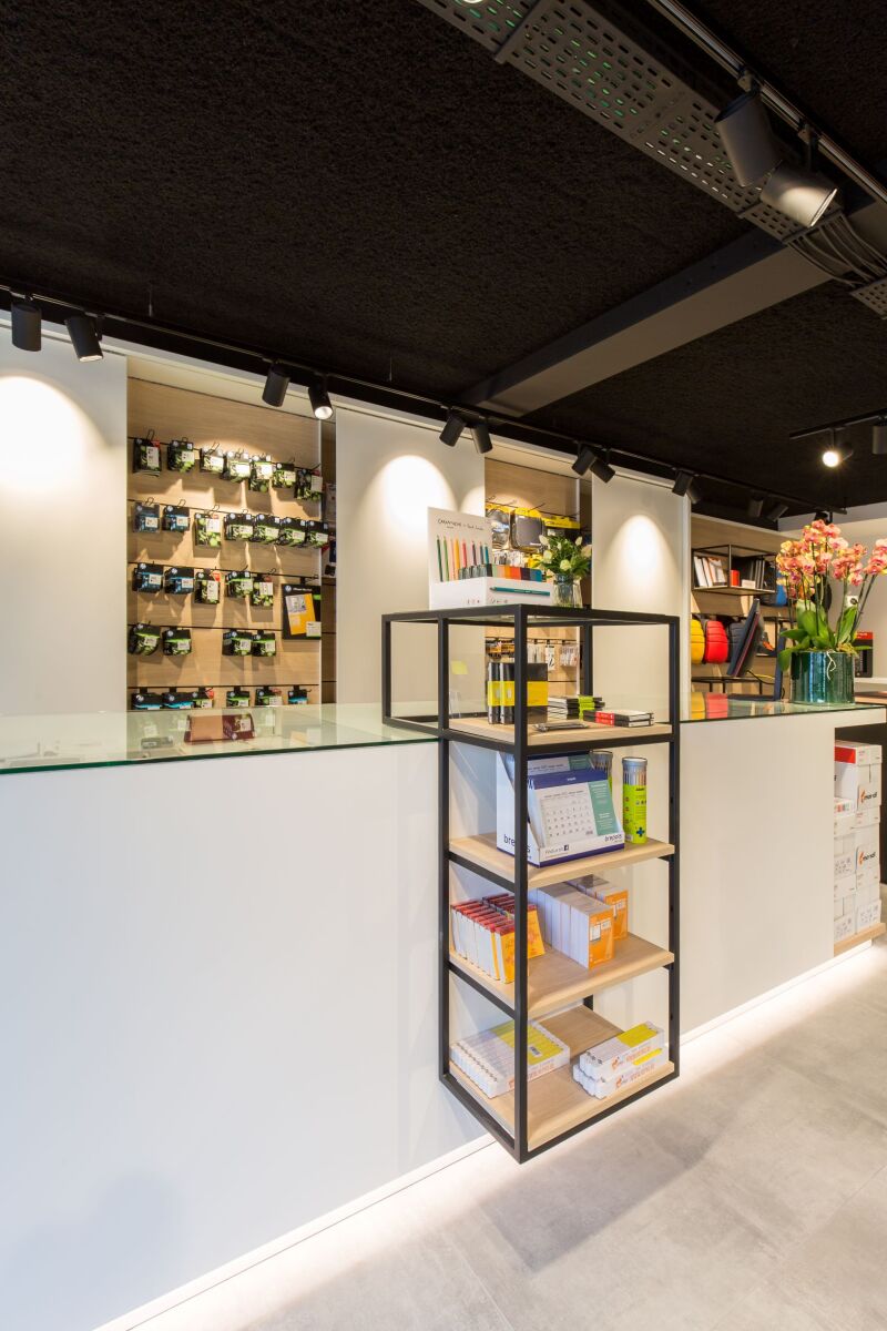 structuur kantoormateriaalshop Repro te Schilde met Pirinee van Helbig
